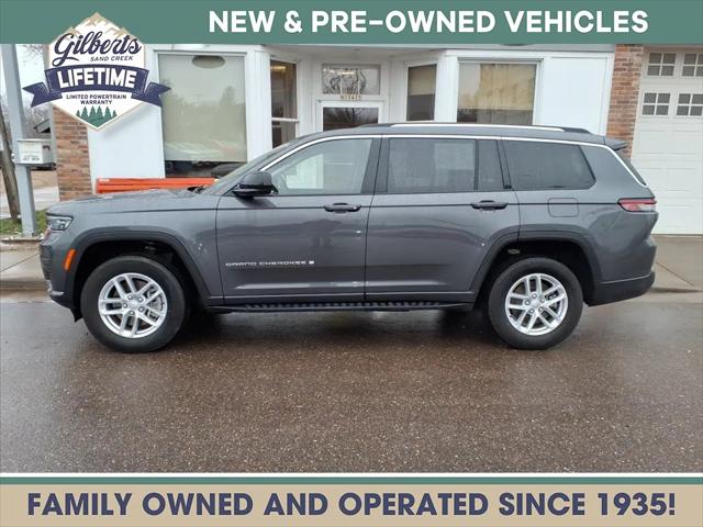 2022 Jeep Grand Cherokee L Laredo 4x4 2022 Jeep Grand Cherokee L Laredo 4x4