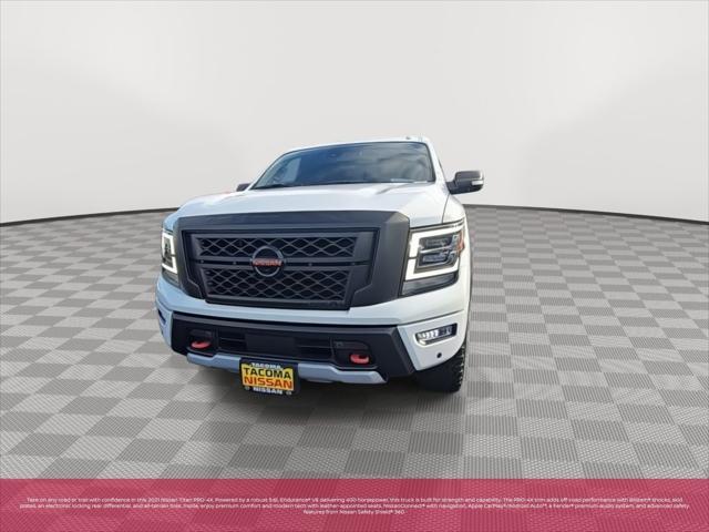 2021 Nissan TITAN Crew Cab PRO-4X 4x4 2021 Nissan TITAN Crew Cab PRO-4X 4x4