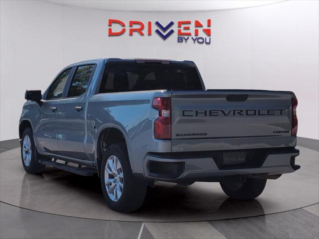 2023 Chevrolet Silverado 1500 2WD Crew Cab Short Bed Custom 2023 Chevrolet Silverado 1500 2WD Crew Cab Short Bed Custom