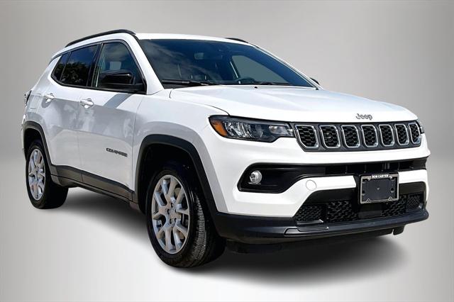 2024 Jeep Compass Latitude Lux FWD 2024 Jeep Compass Latitude Lux FWD