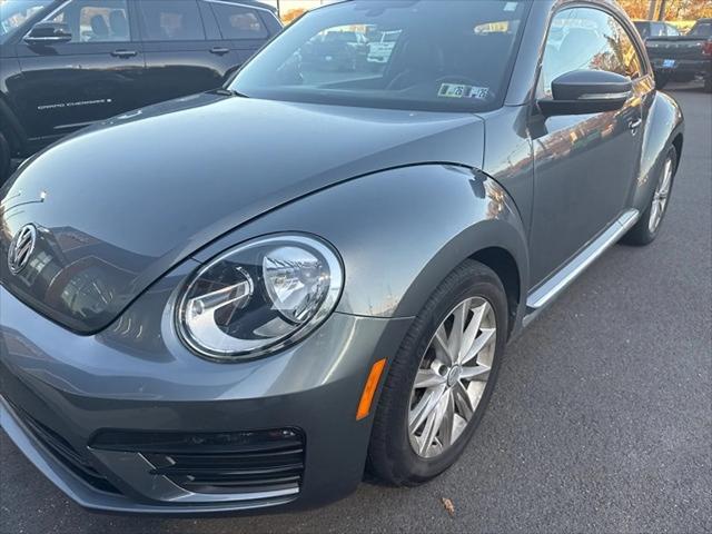 2018 Volkswagen Beetle 2.0T 2018 Volkswagen Beetle 2.0T
