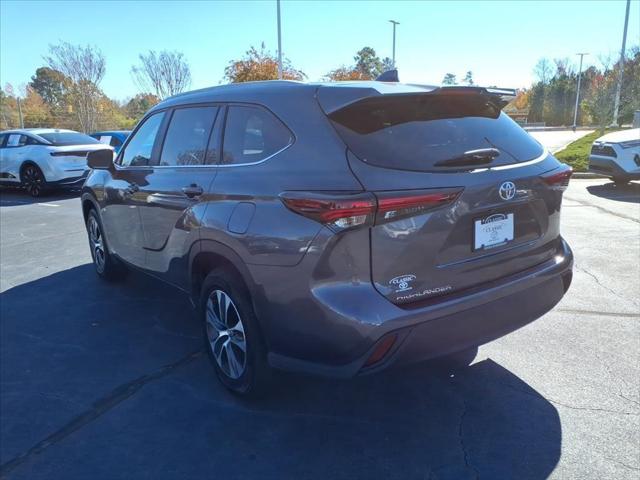 2024 Toyota Highlander 