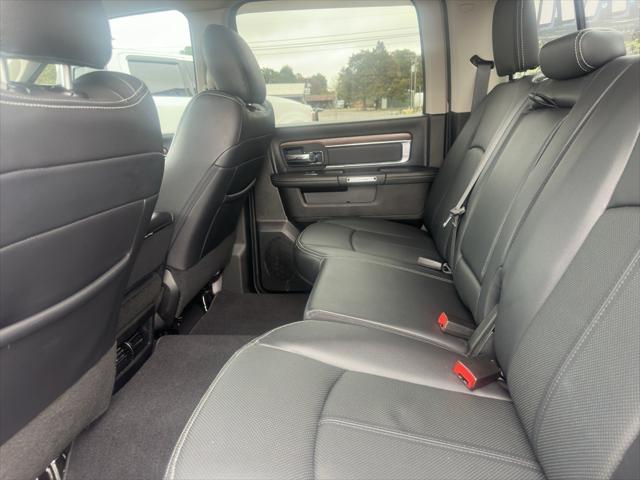 2019 RAM 1500 Classic Laramie Crew Cab 4x2 57 Box 2019 RAM 1500 Classic Laramie Crew Cab 4x2 57 Box