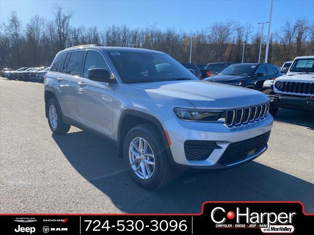 2025 Jeep Grand Cherokee GRAND CHEROKEE LAREDO X 4X4