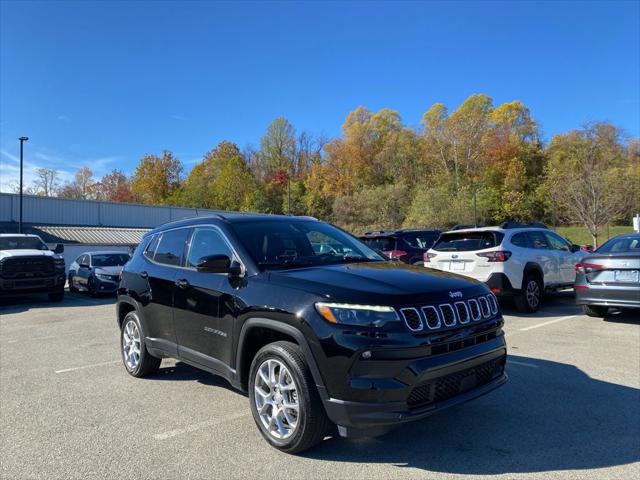 2024 Jeep Compass Latitude Lux FWD 2024 Jeep Compass Latitude Lux FWD