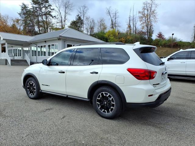 2019 Nissan Pathfinder SV 2019 Nissan Pathfinder SV
