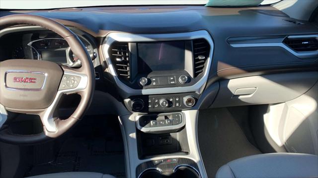 2023 GMC Acadia AWD SLT