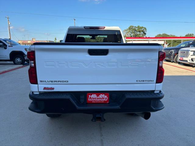 2023 Chevrolet Silverado 2500HD 4WD Crew Cab Standard Bed Custom