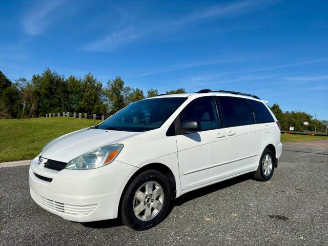 2004 Toyota Sienna LE