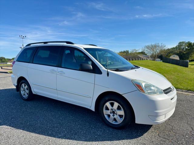 2004 Toyota Sienna LE