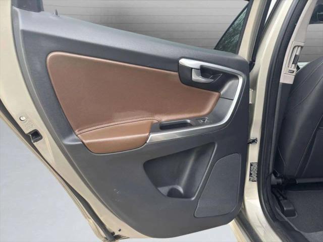 2017 Volvo XC60 T5 Dynamic