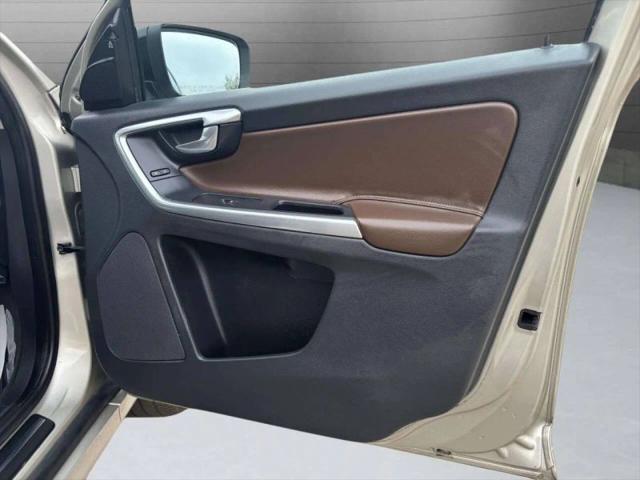 2017 Volvo XC60 T5 Dynamic