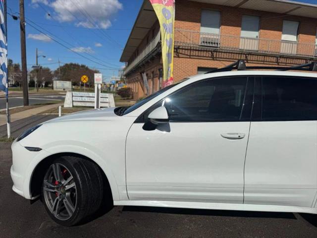2013 Porsche Cayenne GTS