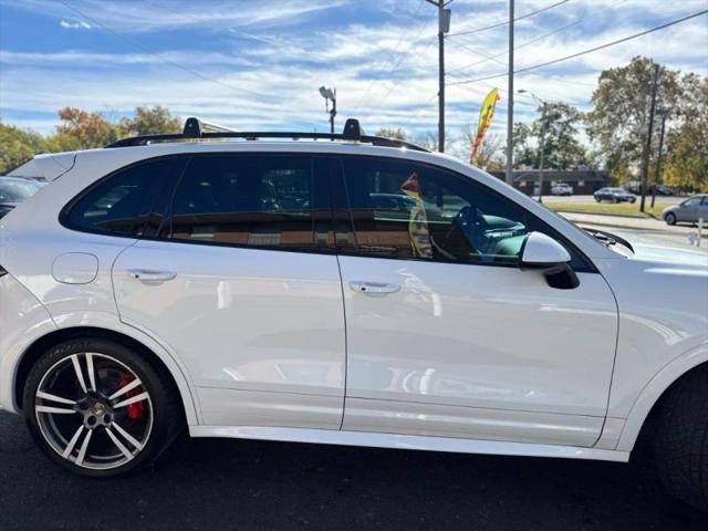2013 Porsche Cayenne GTS