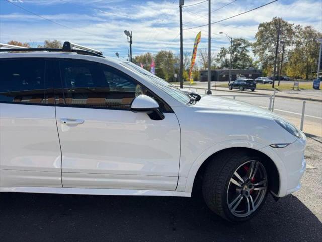 2013 Porsche Cayenne GTS