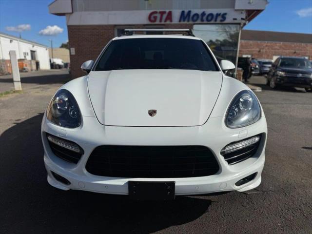 2013 Porsche Cayenne GTS