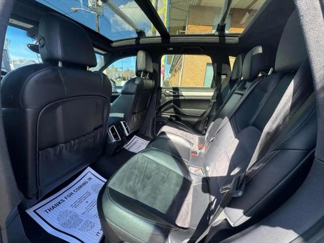 2013 Porsche Cayenne GTS