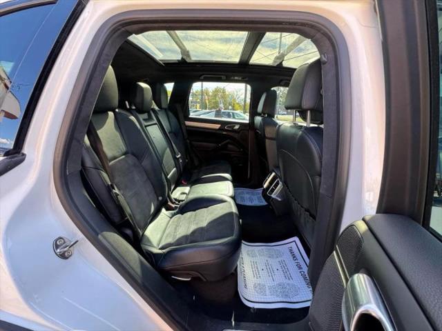 2013 Porsche Cayenne GTS