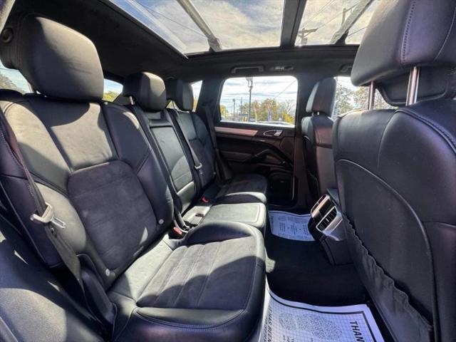 2013 Porsche Cayenne GTS