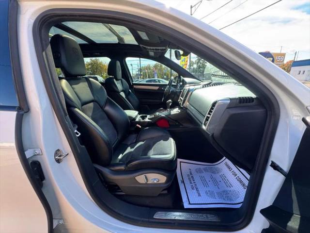 2013 Porsche Cayenne GTS