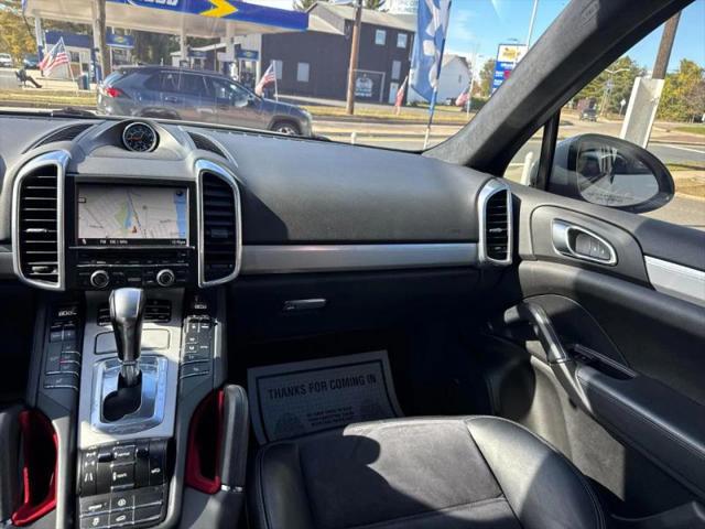 2013 Porsche Cayenne GTS