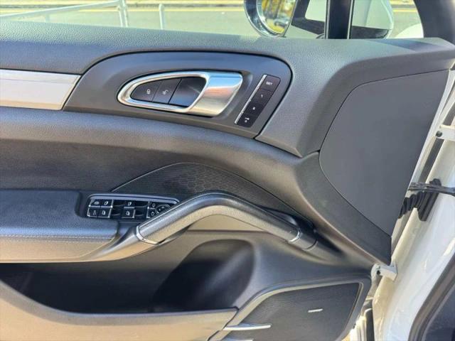 2013 Porsche Cayenne GTS