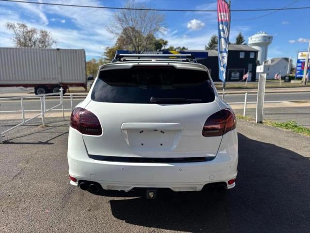 2013 Porsche Cayenne GTS