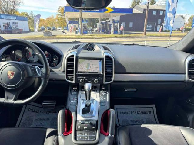 2013 Porsche Cayenne GTS