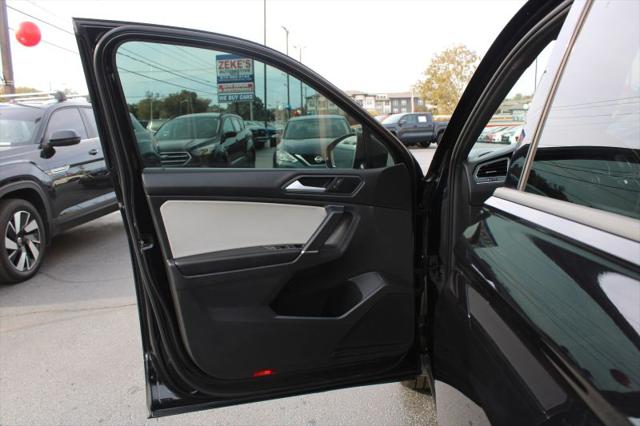 2020 Volkswagen Tiguan 2.0T SE R-Line Black