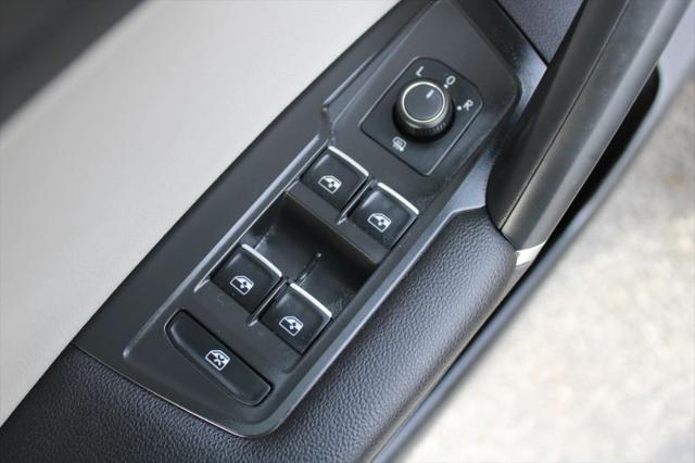 2020 Volkswagen Tiguan 2.0T SE R-Line Black