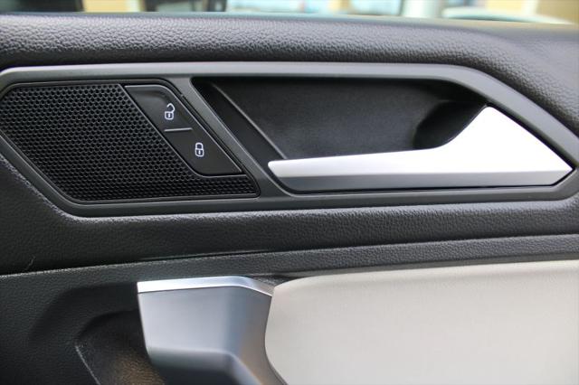 2020 Volkswagen Tiguan 2.0T SE R-Line Black