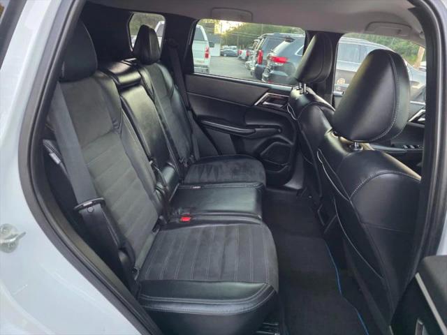 2023 Mitsubishi Outlander PHEV SE S-AWC