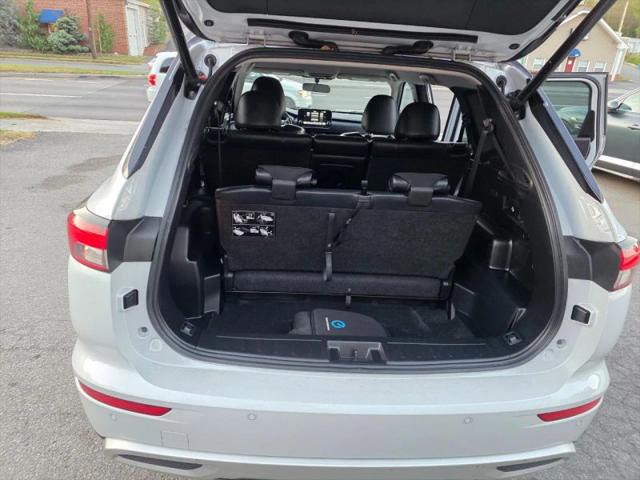 2023 Mitsubishi Outlander PHEV SE S-AWC