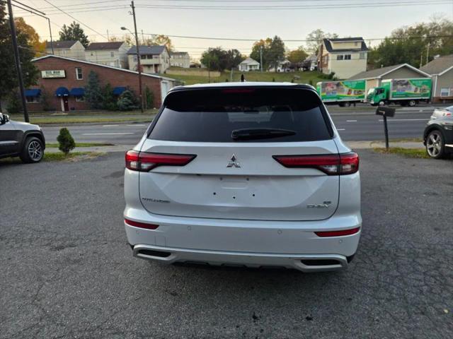 2023 Mitsubishi Outlander PHEV SE S-AWC