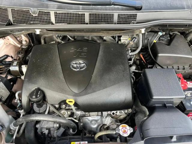 2020 Toyota Sienna LE
