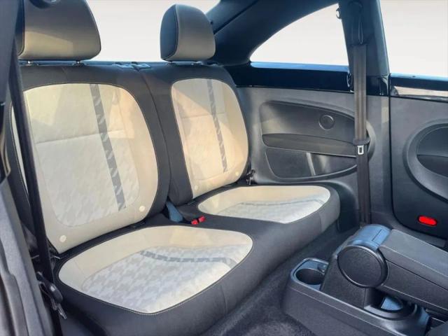 2018 Volkswagen Beetle 2.0T Coast
