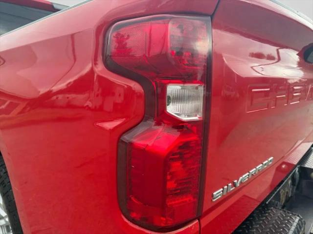 2021 Chevrolet Silverado 1500 4WD Crew Cab Short Bed LT