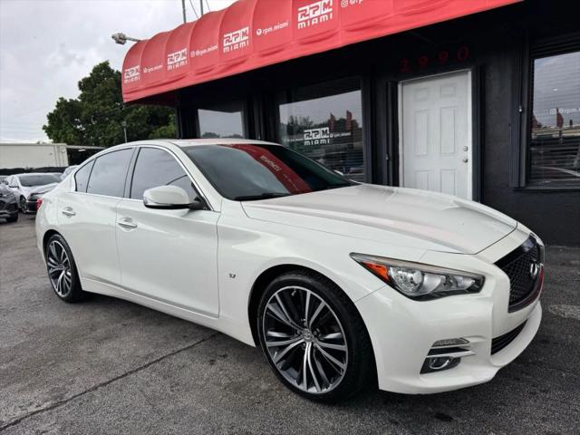 2015 INFINITI Q50 Premium