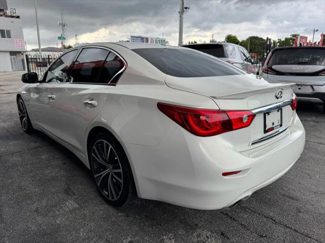 2015 INFINITI Q50 Premium