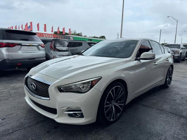2015 INFINITI Q50 Premium