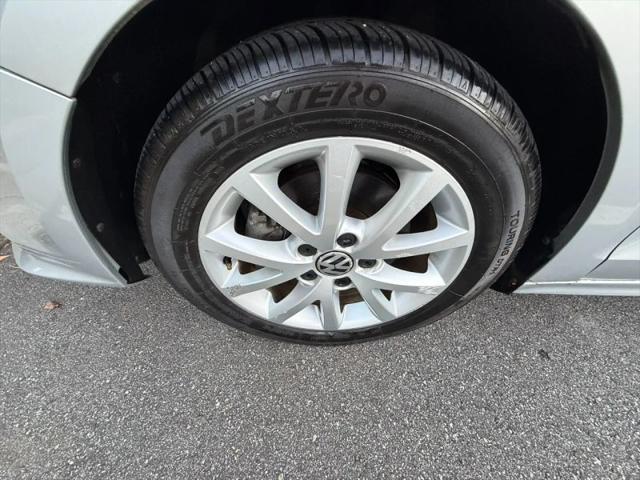 2015 Volkswagen Jetta 1.8T SE