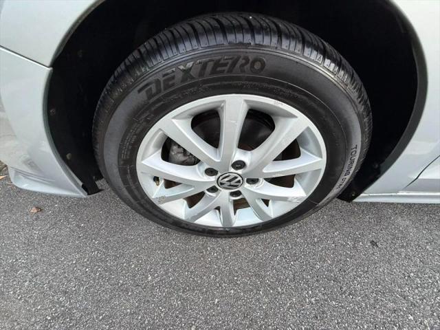2015 Volkswagen Jetta 1.8T SE