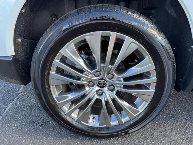 2024 Toyota Venza XLE