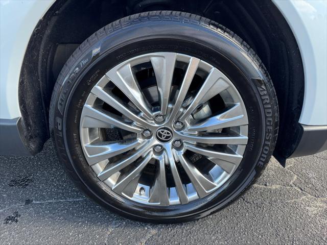 2024 Toyota Venza XLE