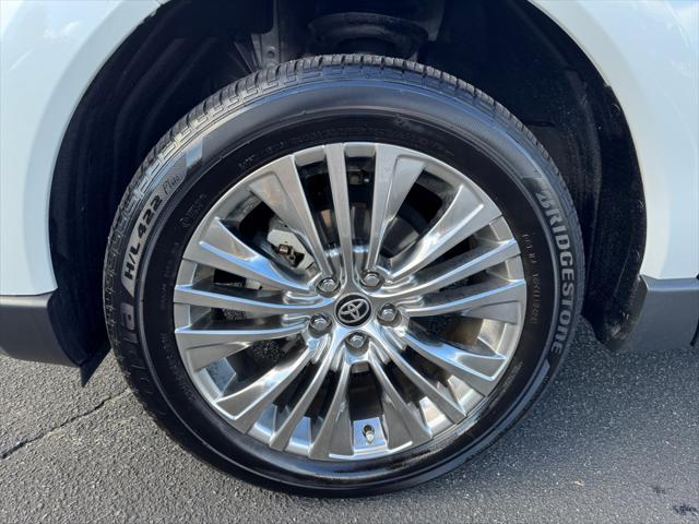 2024 Toyota Venza XLE