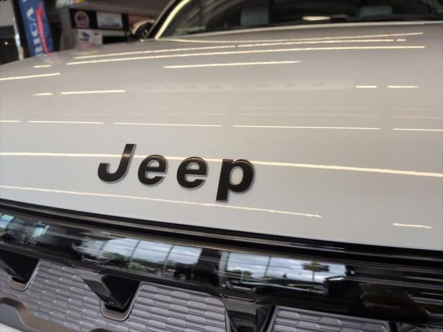 2026 Wagoneer Grand Wagoneer GRAND WAGONEER SUMMIT OBSIDIAN 4X4
