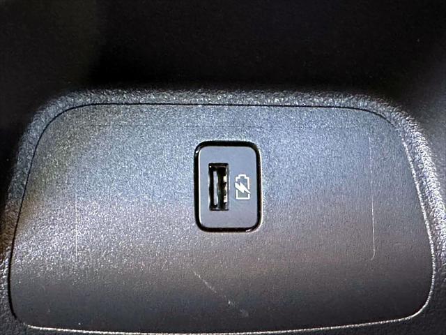 2021 Nissan Sentra SV Xtronic CVT [14]