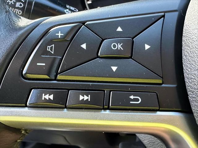 2021 Nissan Sentra SV Xtronic CVT [27]