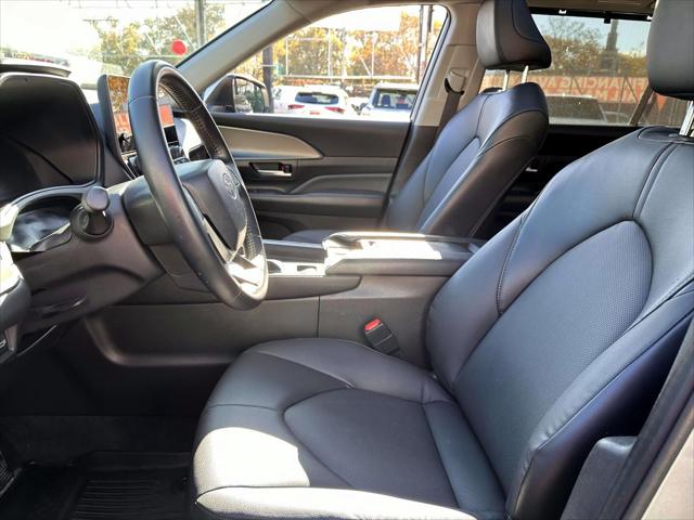 2024 Toyota Grand Highlander XLE [15]