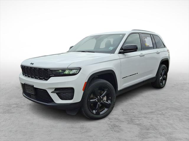 2023 Jeep Grand Cherokee Altitude 4x4 2023 Jeep Grand Cherokee Altitude 4x4